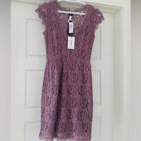 COPY - Aritzia Lace Lavender Dress - Picture 2 of 3